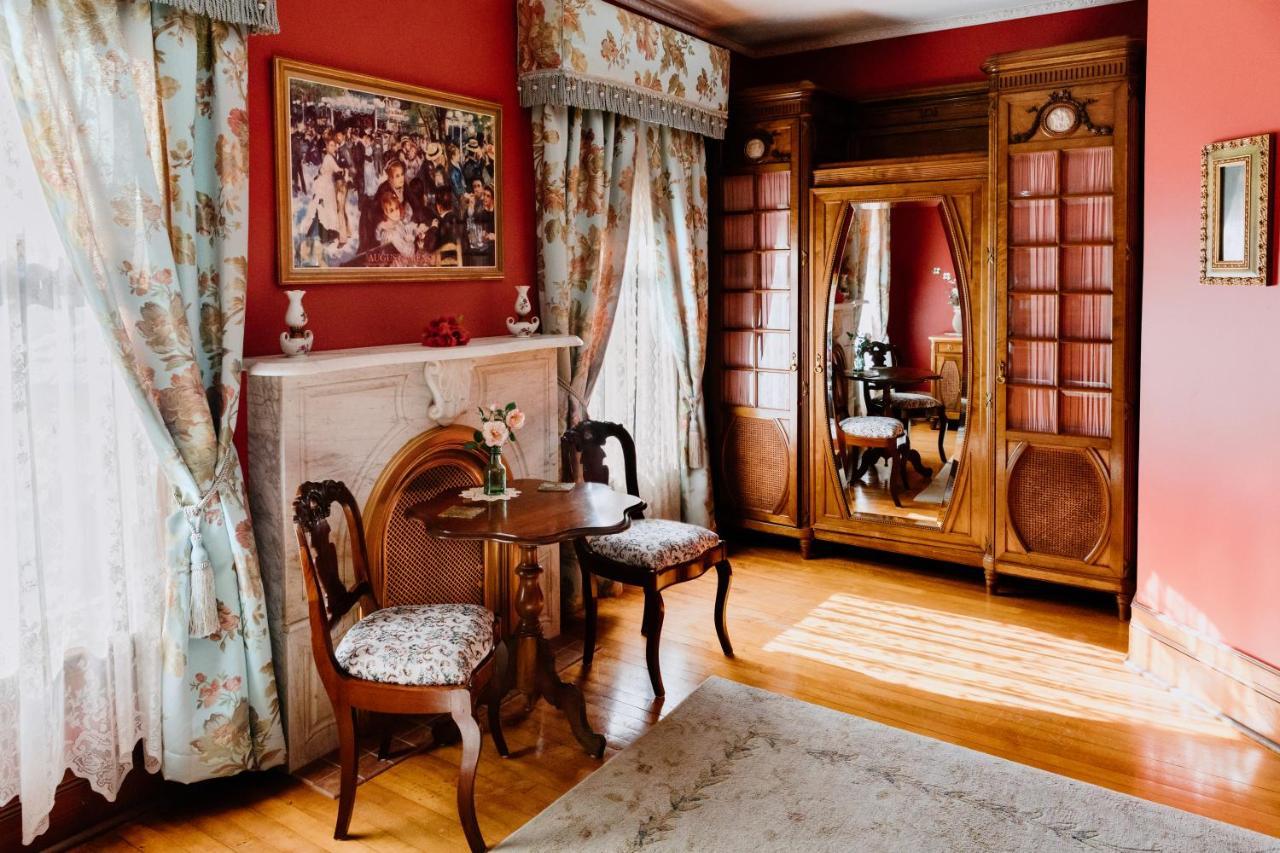 1897 Beekman House Bed And Breakfast Dundee Екстер'єр фото